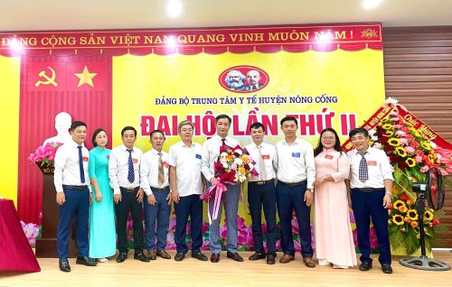 BCH khóa mới.jpg